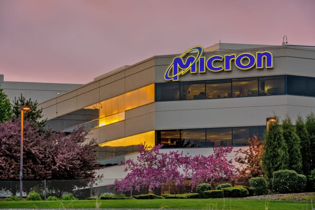 Micron, SK Hynix Slip After Strong Weekly Rally