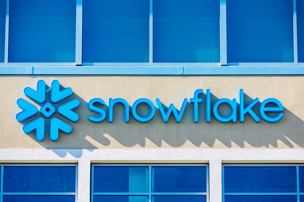 Snowflake Stock Jumps 24% on Strong AI-Driven Beat
