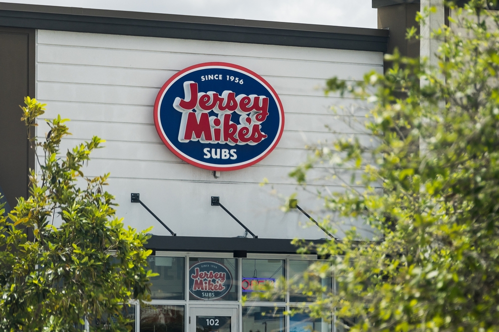 El informe de resultados de Jersey Mike's no impulsa la cotización de sus acciones tras su salida a bolsa