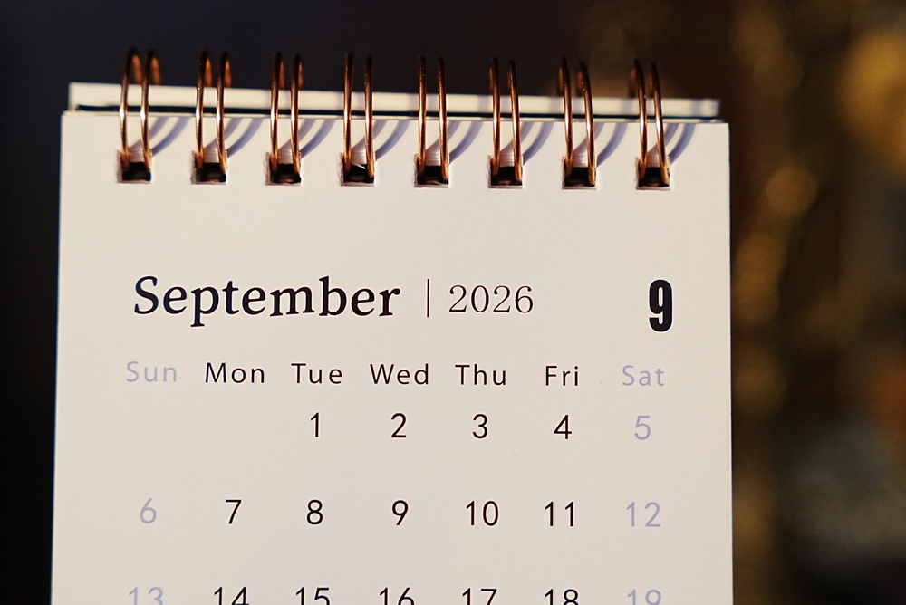 Earnings Calendar September 2026: Reporting Dates and the Off-Cycle Quarter
